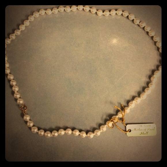 Jewelry - 18” Mother of Pearl Necklace